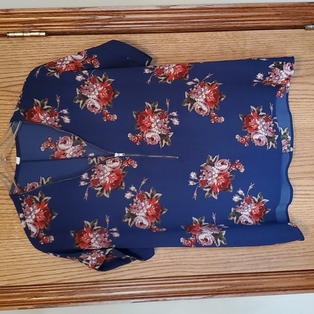 Women's Top